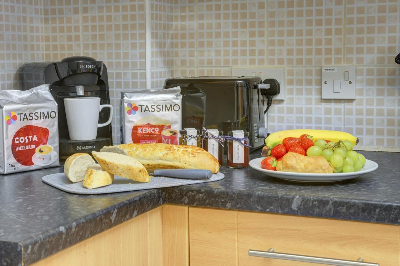 Modern 2 Bed House Sleeps 6 Southam Town Centre - Inspire Homes Ltd Zewnętrze zdjęcie