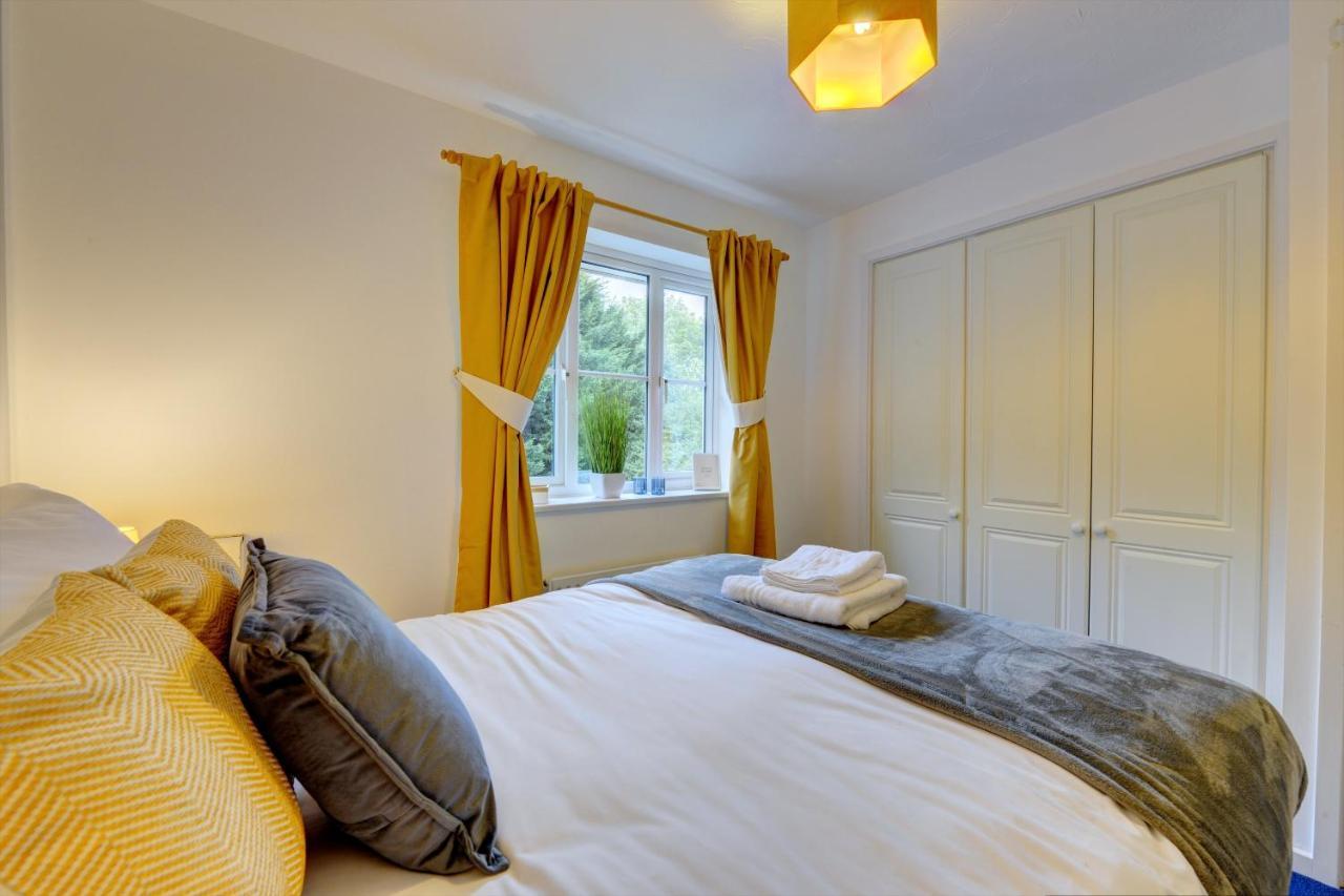 Modern 2 Bed House Sleeps 6 Southam Town Centre - Inspire Homes Ltd Zewnętrze zdjęcie
