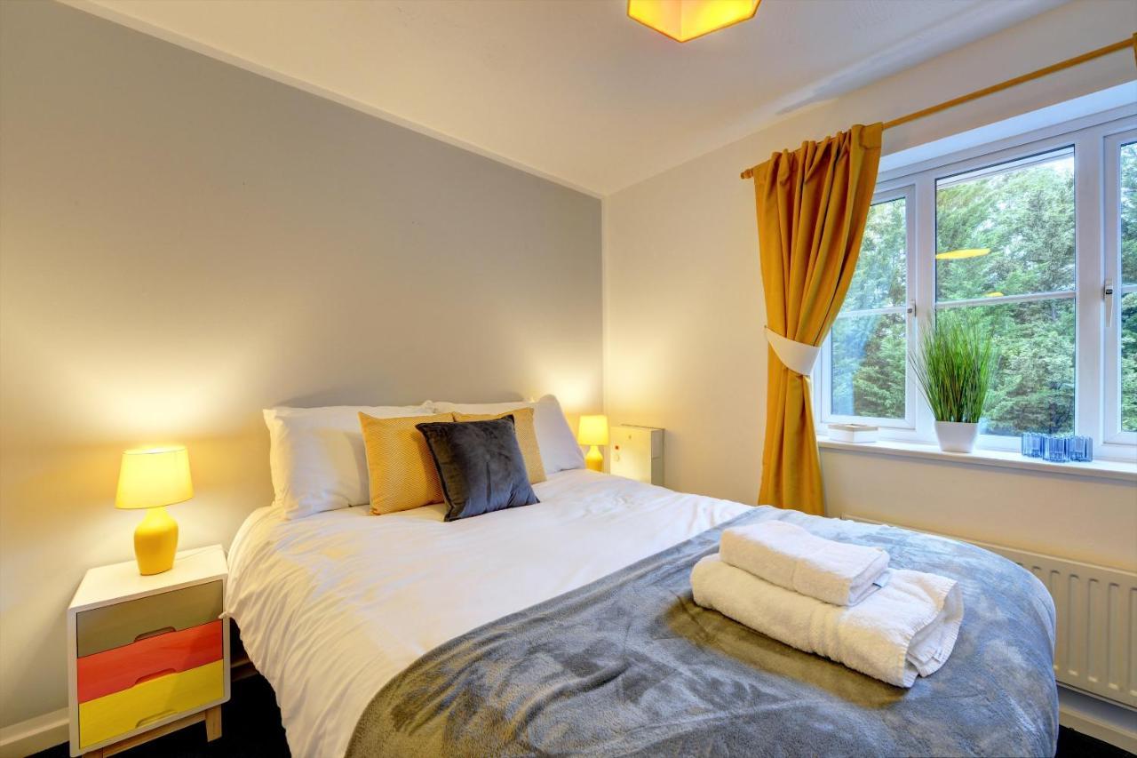 Modern 2 Bed House Sleeps 6 Southam Town Centre - Inspire Homes Ltd Zewnętrze zdjęcie